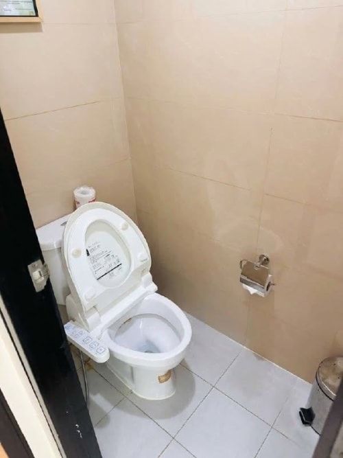 The Alcoves 1-bedroom condo toilet and bathroom with modern fixtures in Cebu City