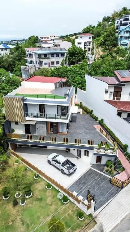 Top view of luxury 5-bedroom house for sale in Vista Grande Cebu City with private pool