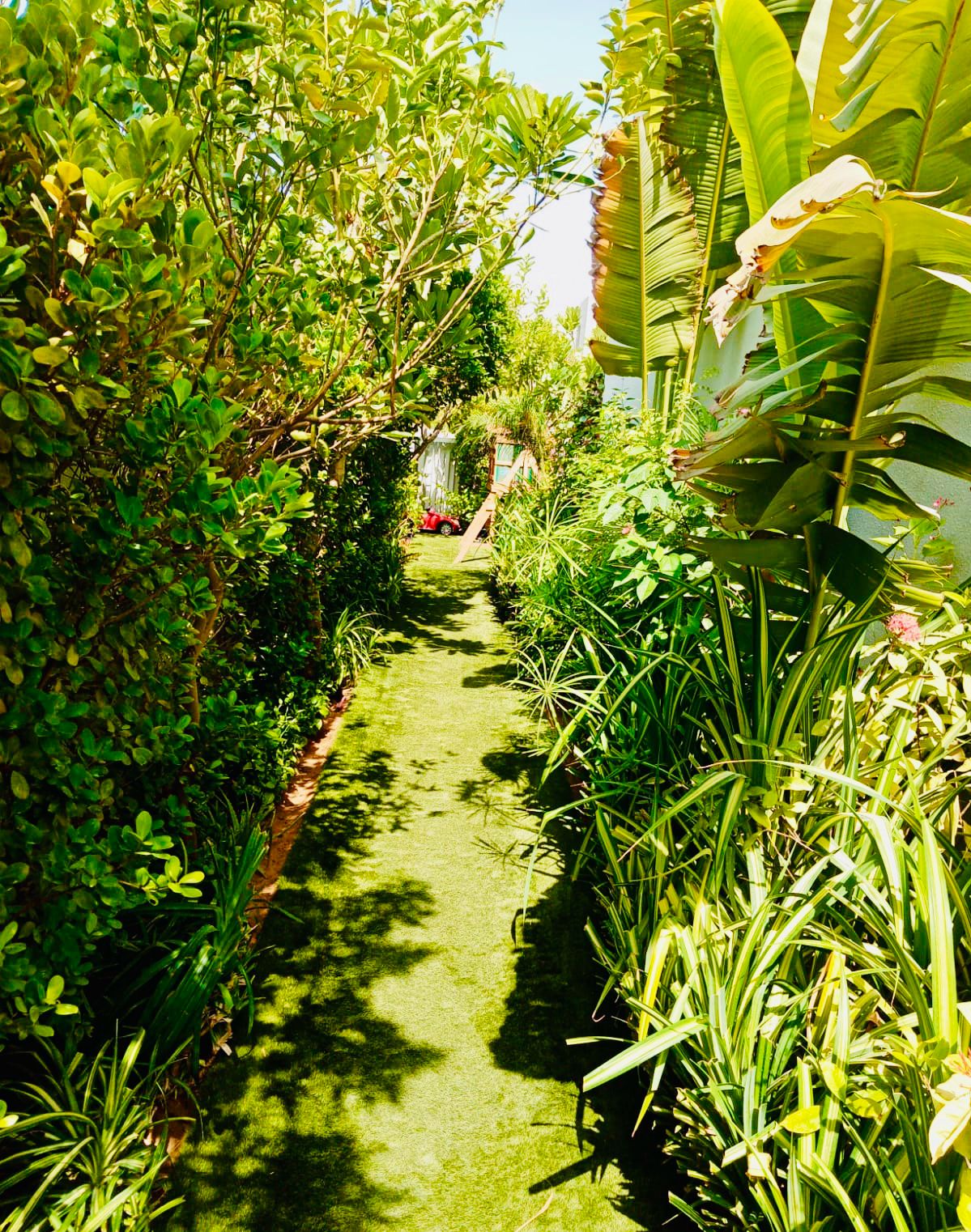 Villa swimming pool construction and landscape project in Dubai Hills Estate Dubai - Photo 6