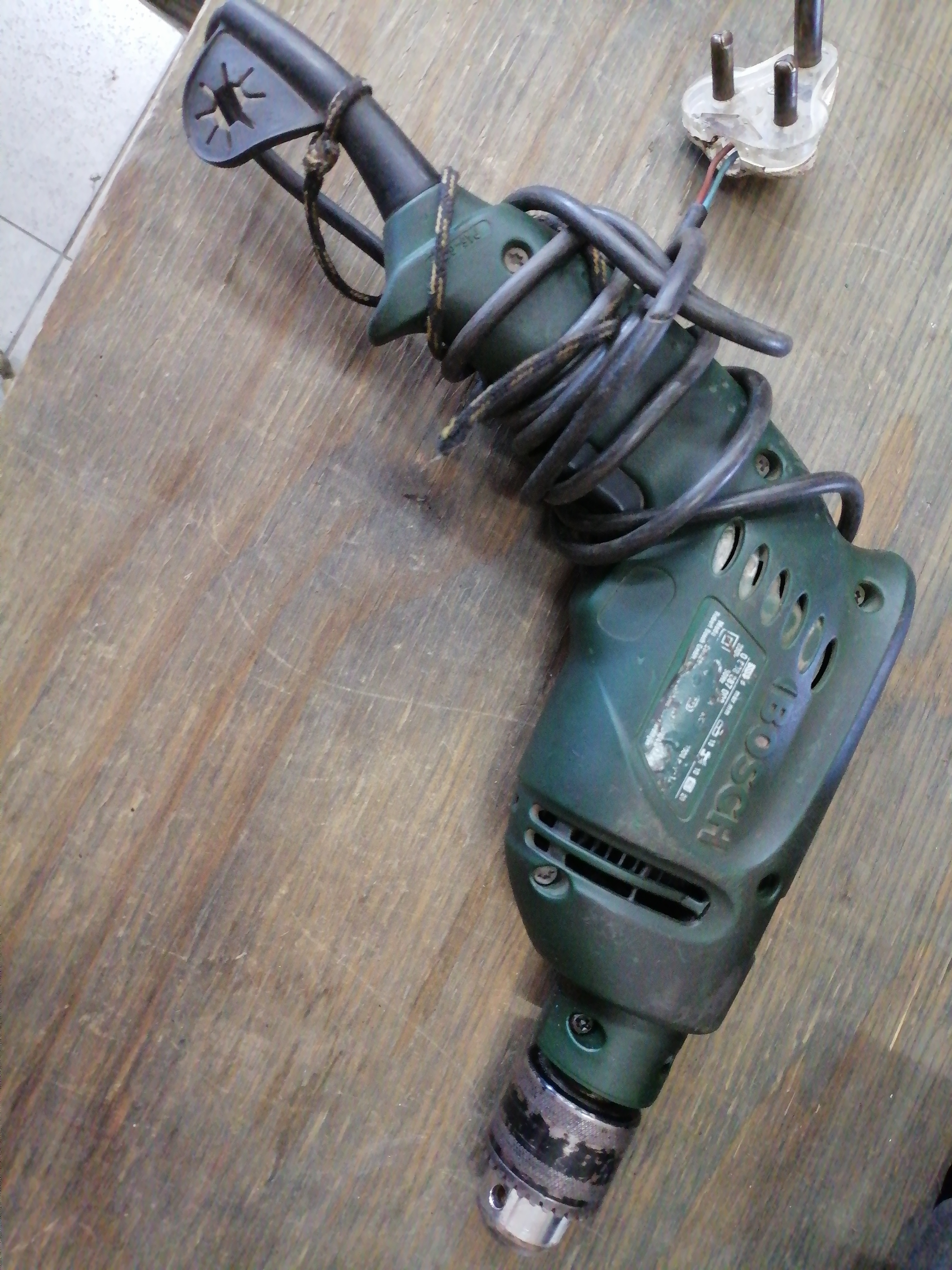 BOSCH DRILL