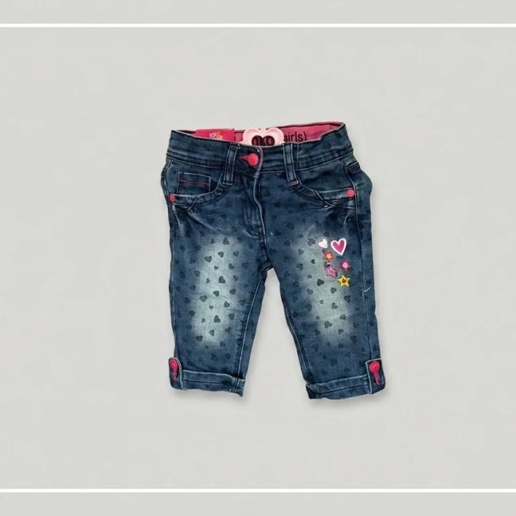 Kids Heart-Printed Denim Capri Pants - image 2