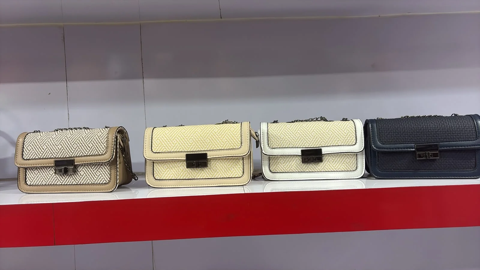 Classy Grey Crossbody Bag with Golden Chain & Flip Lock - image 2