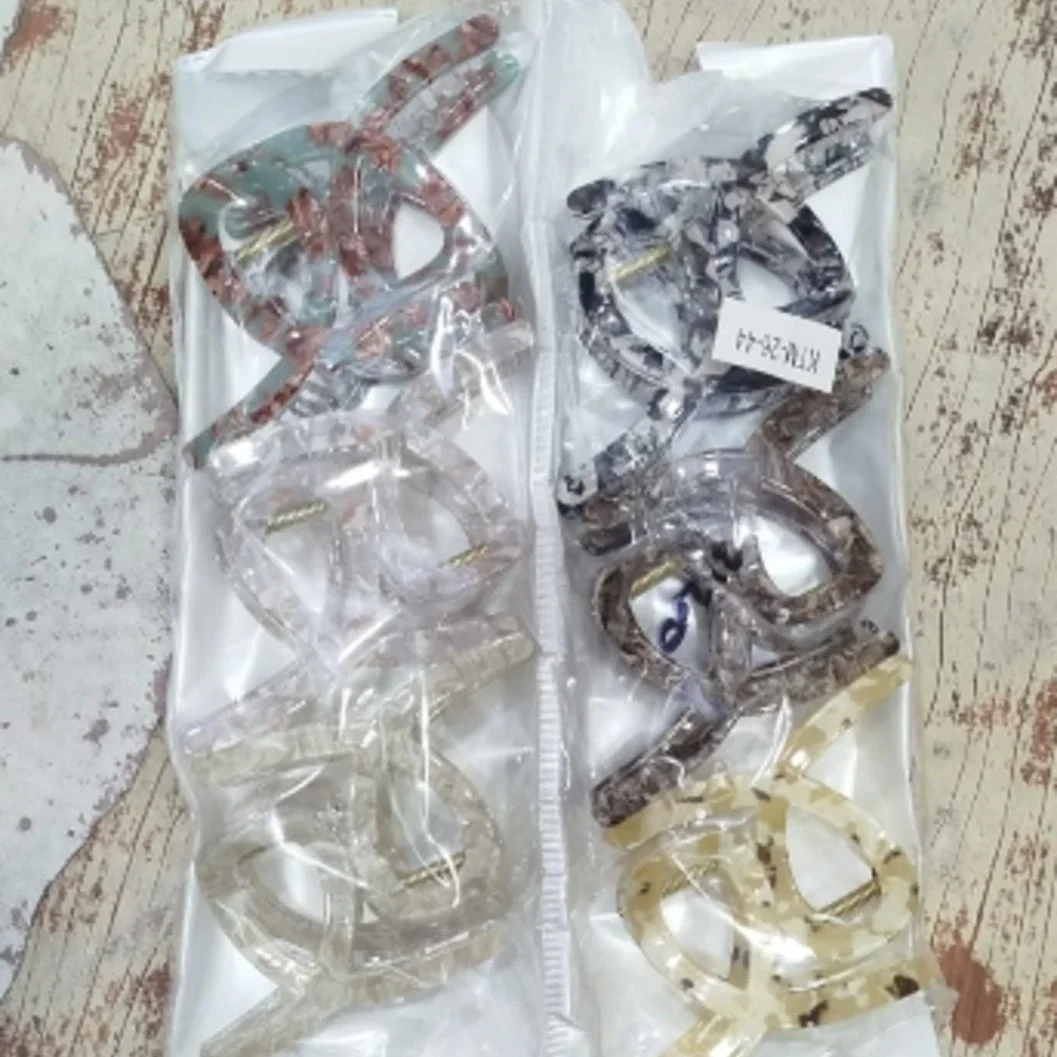 Marble Triangle Claw Clip (12-Piece Set) - image 2