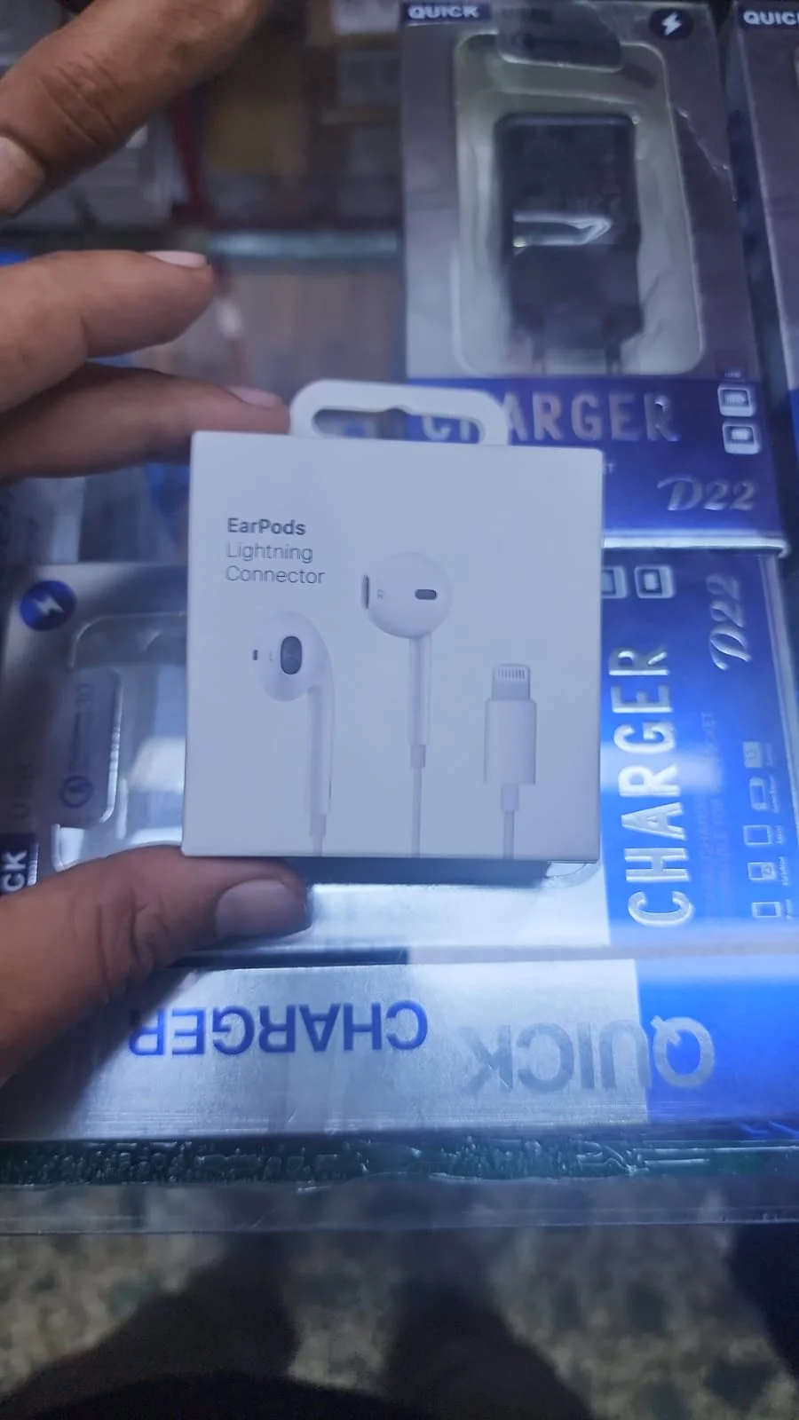 Apple EarPods with Lightning Connector – Wired In-Ear Headphones with Built-in Mic and Volume Control - image 2