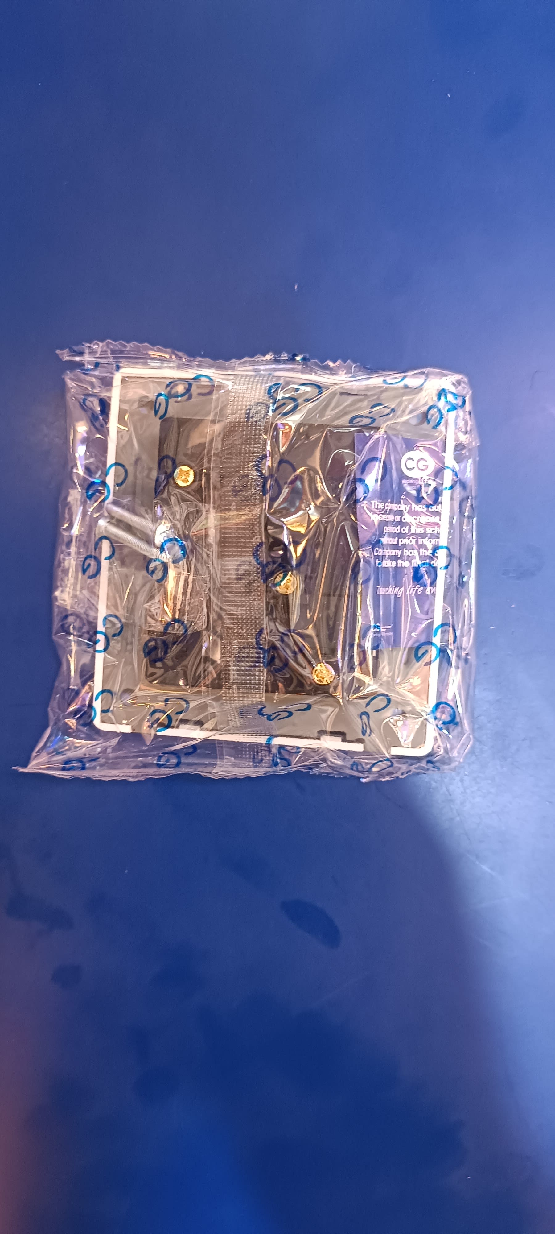 power socket - image 3