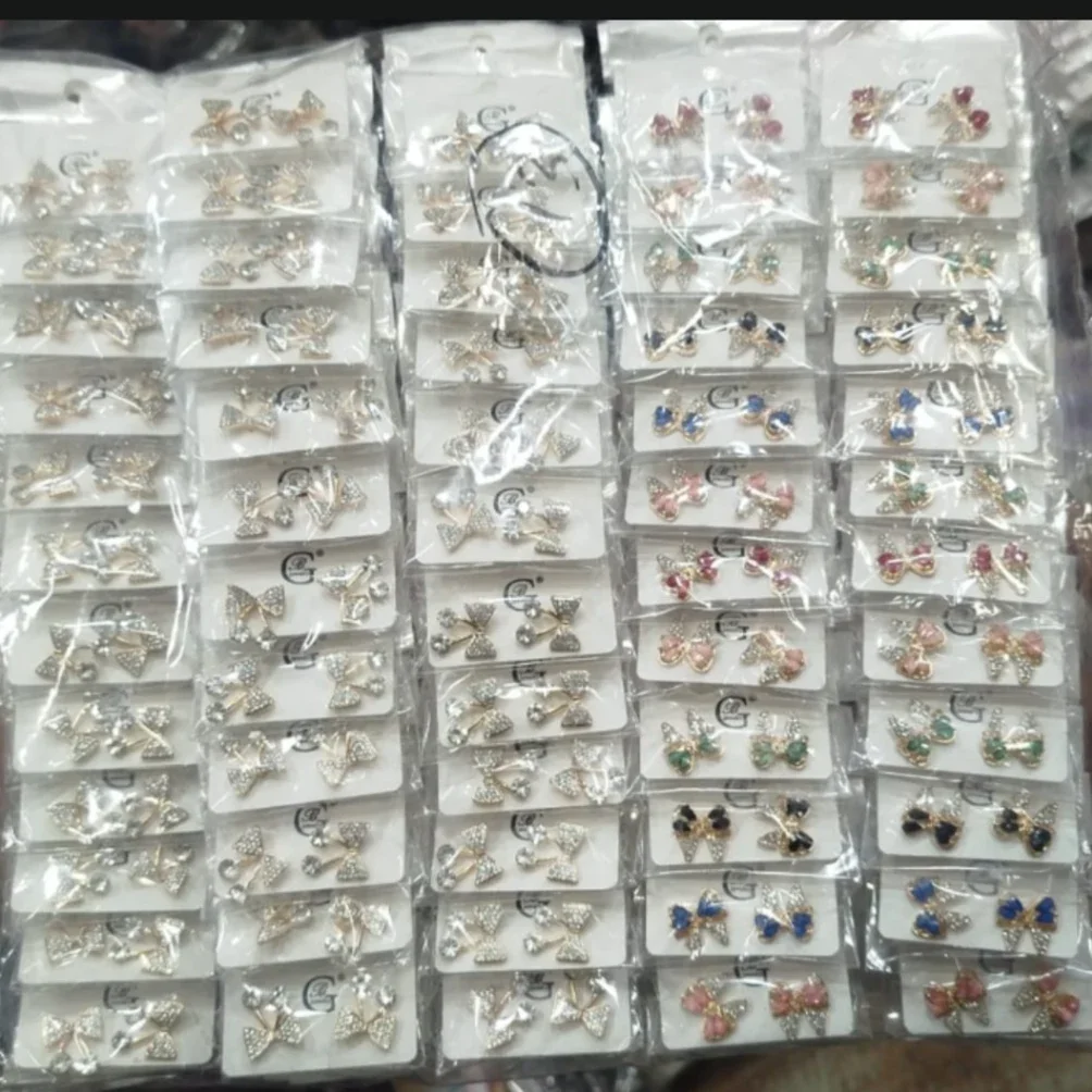 The Butterfly Bow Vault: 12-Pair Set - image 2