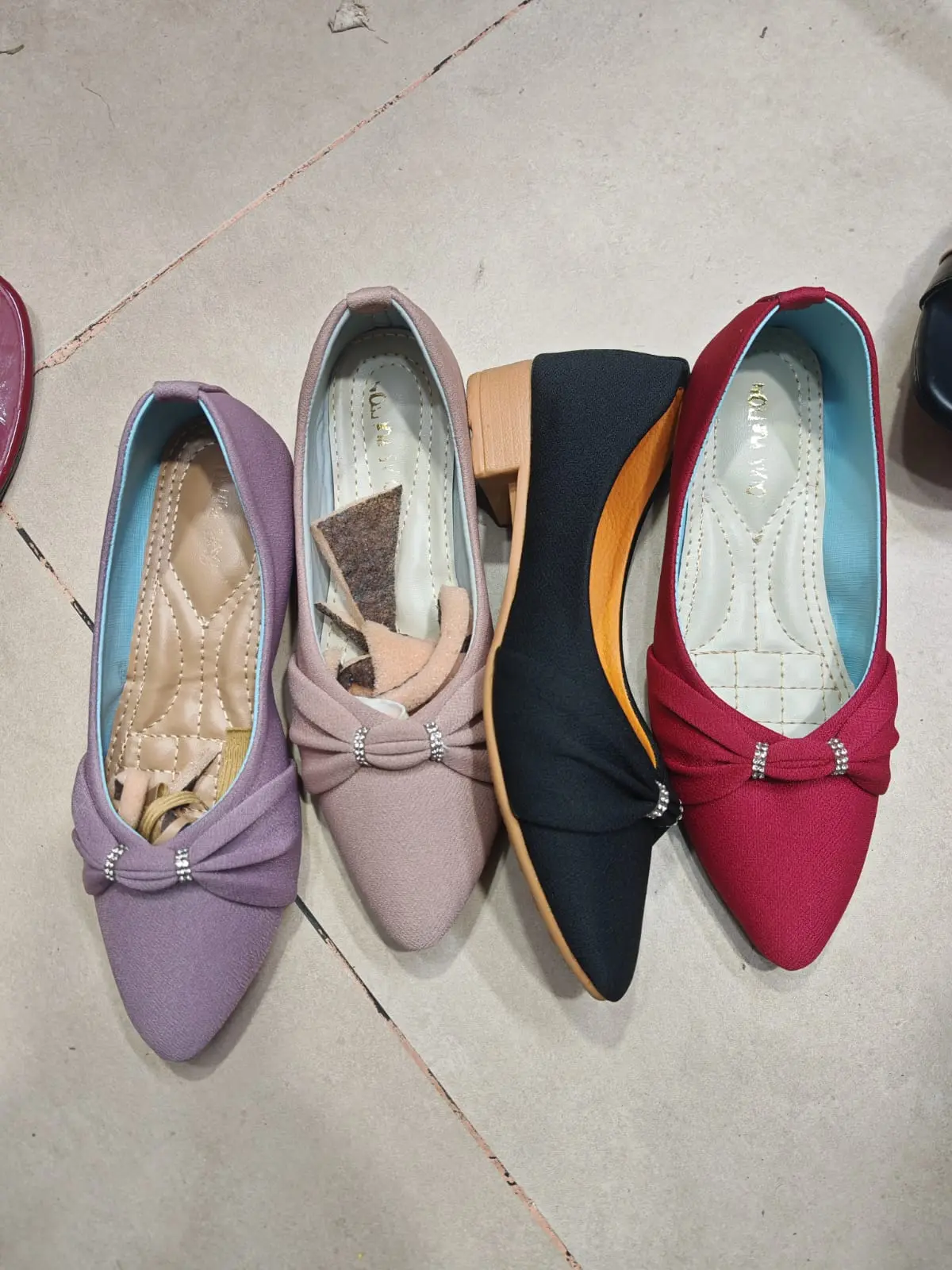 Cloth shoes - image 2