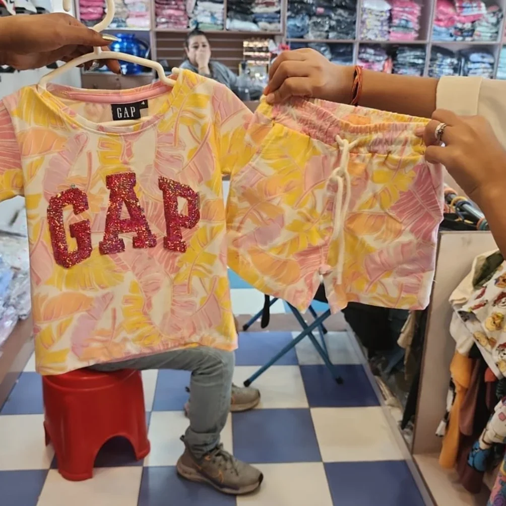 GAP Kids Tropical Leaf Print T-Shirt and Shorts Matching Set - image 2