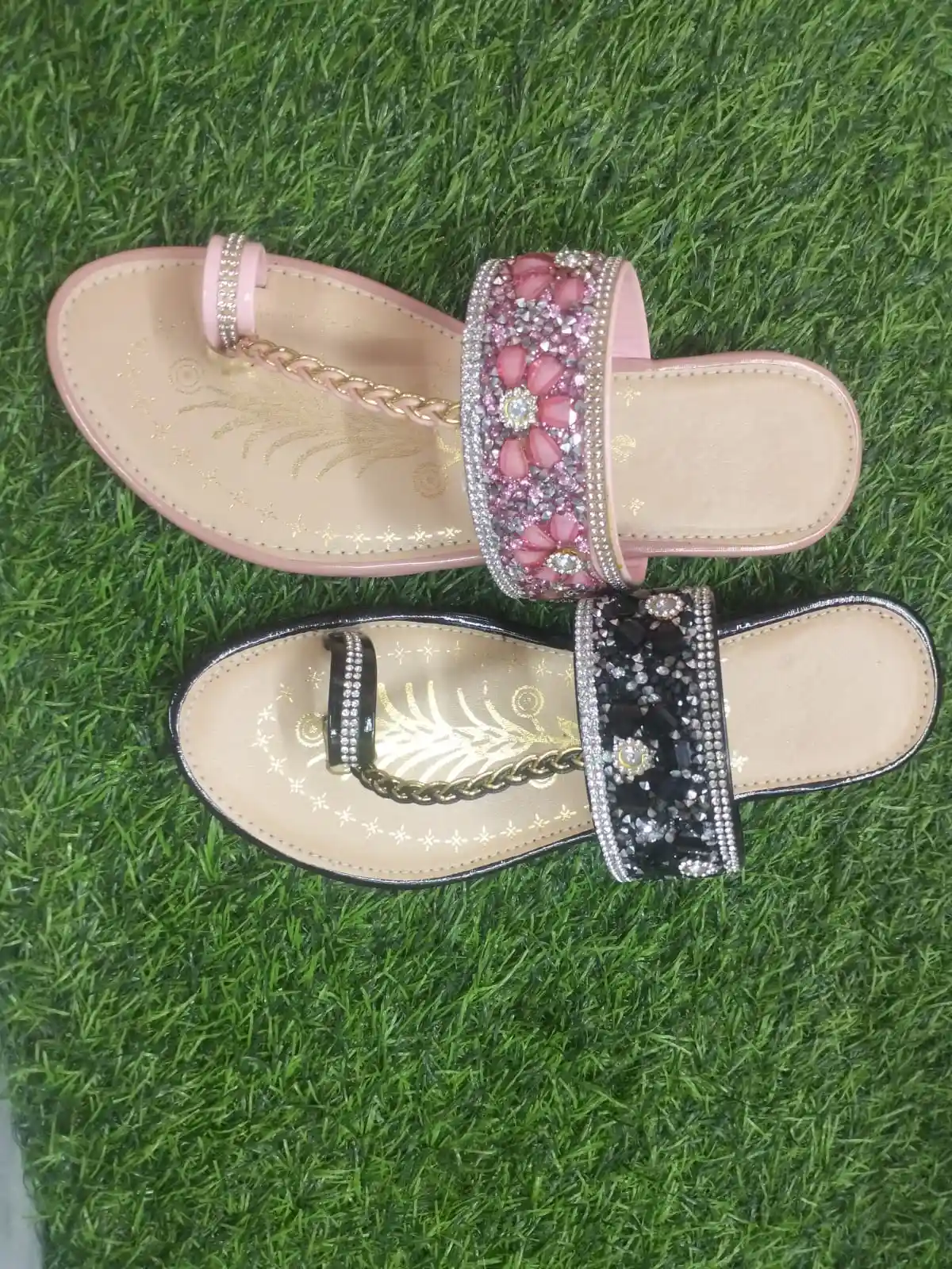 Women's Floral Stone Embellished Ethnic Toe-Ring Flat Sandals / Party Wear Chappal - image 2