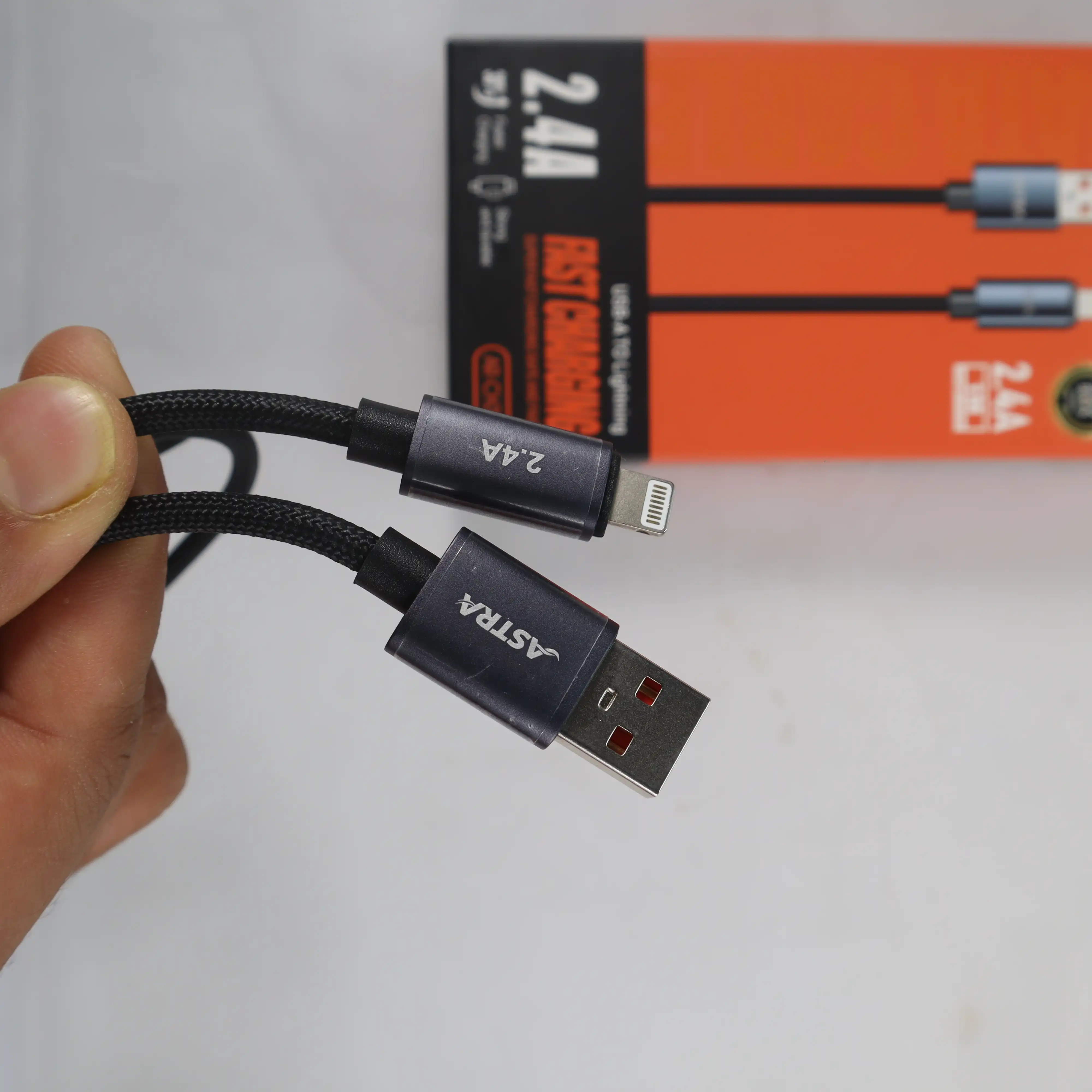 USB-L  DATA CABLE iPHONE - image 4