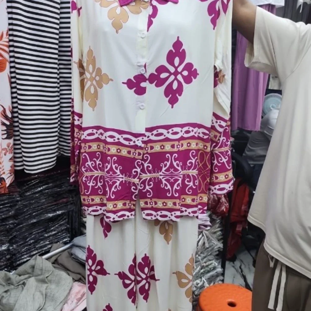 Women's Stylish Satin Printed Pajama Set (Long Sleeve & Trouser) - Cream & Pink - image 2