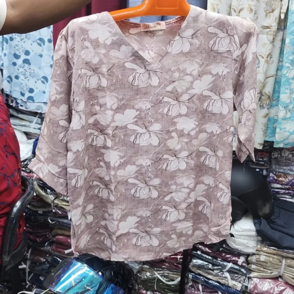 Akkriti by Pantaloons Women's Floral Print V-Neck Regular Top - image 2