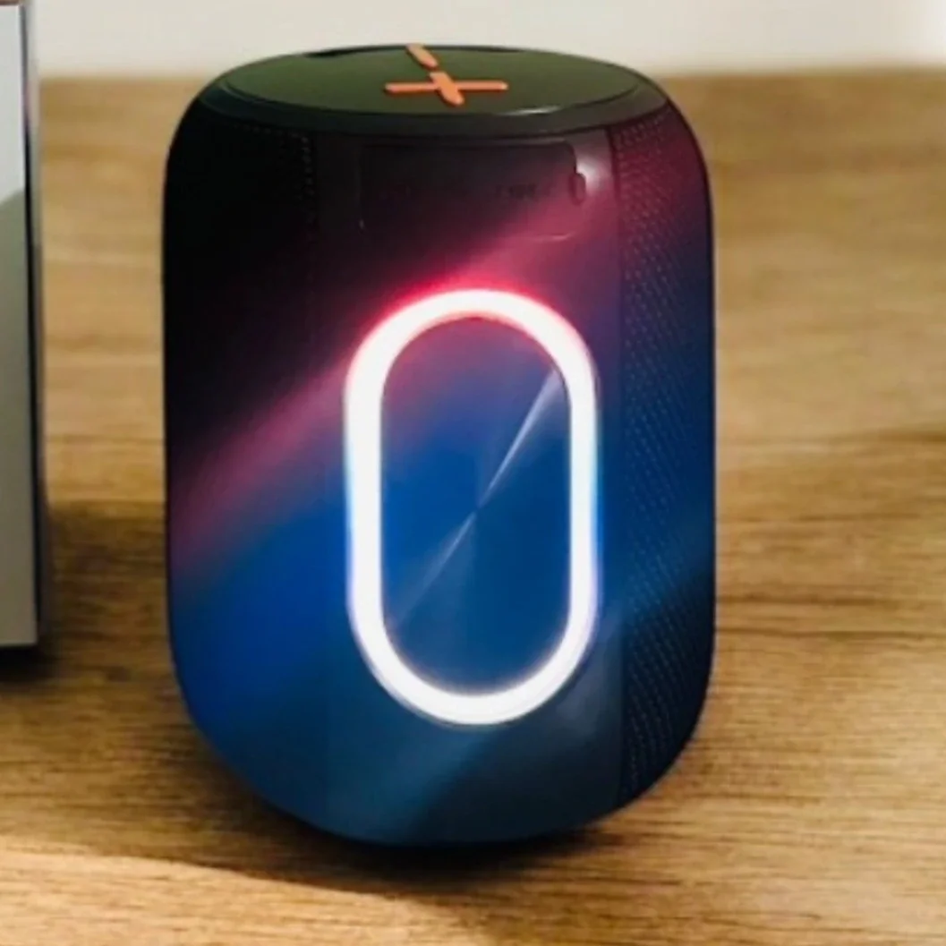 Kisonli K27 Dynamic RGB Light Wireless Portable Speaker - image 2