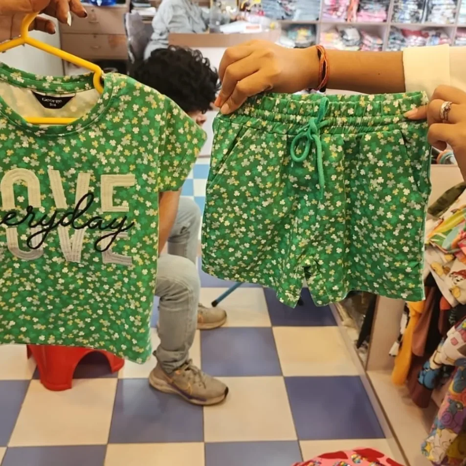 Print Short Sleeve T-Shirt and Shorts Set - image 2