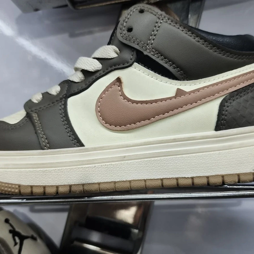 High-Top Casual Sneakers – Premium Lace-Up Fashion Street Shoes (Grey/White/Brown) - image 3