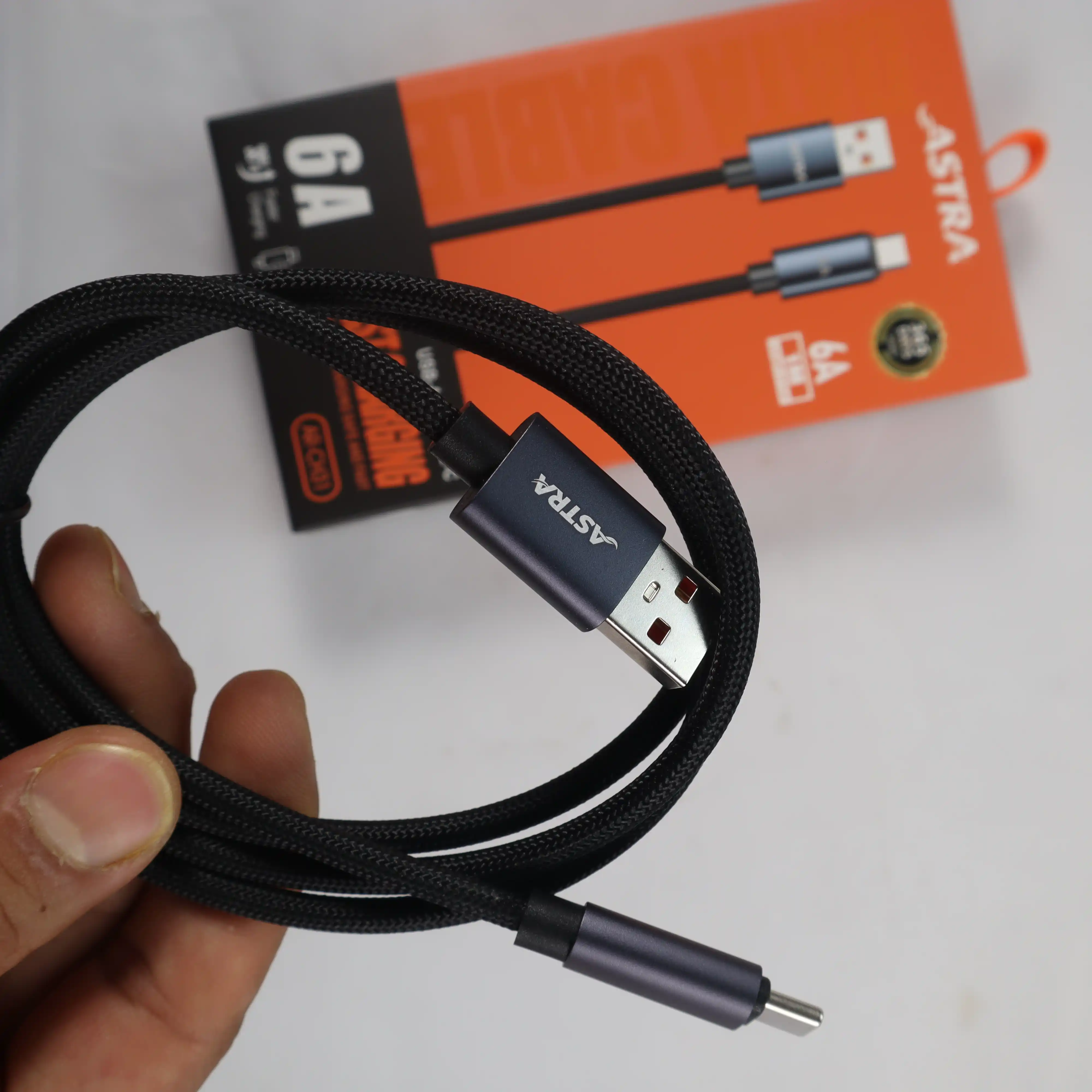USB-C 6A DATA CABLE  - image 2