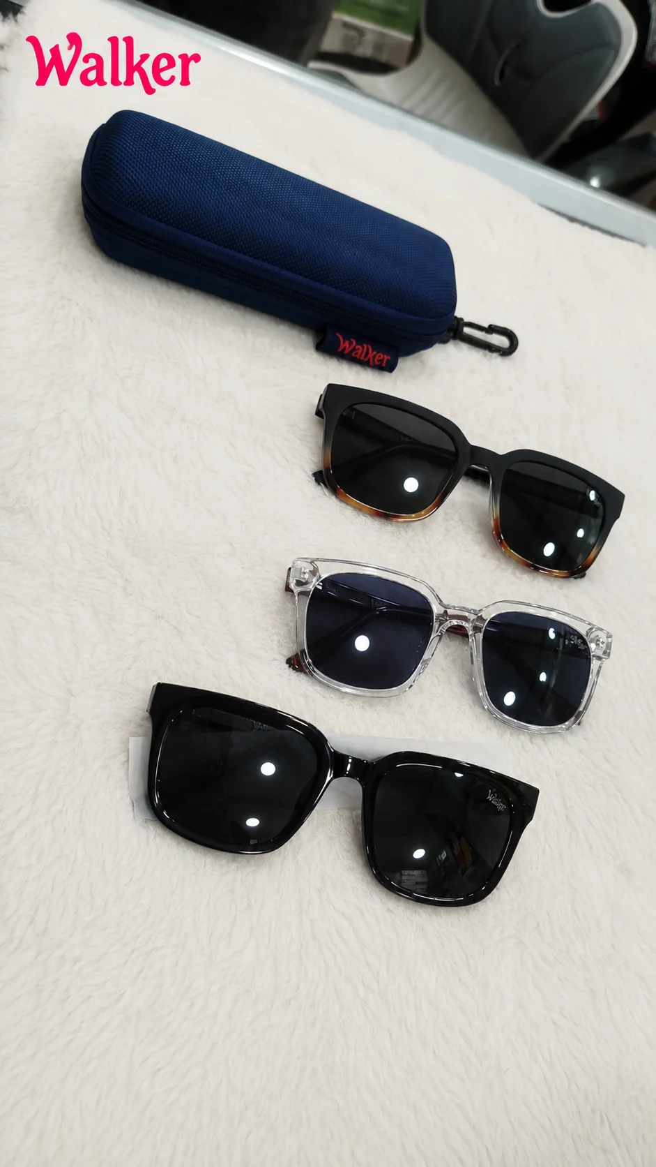 Walker Model 6515 & 1025 Stylish UV Protection Sunglasses with Cover - image 2