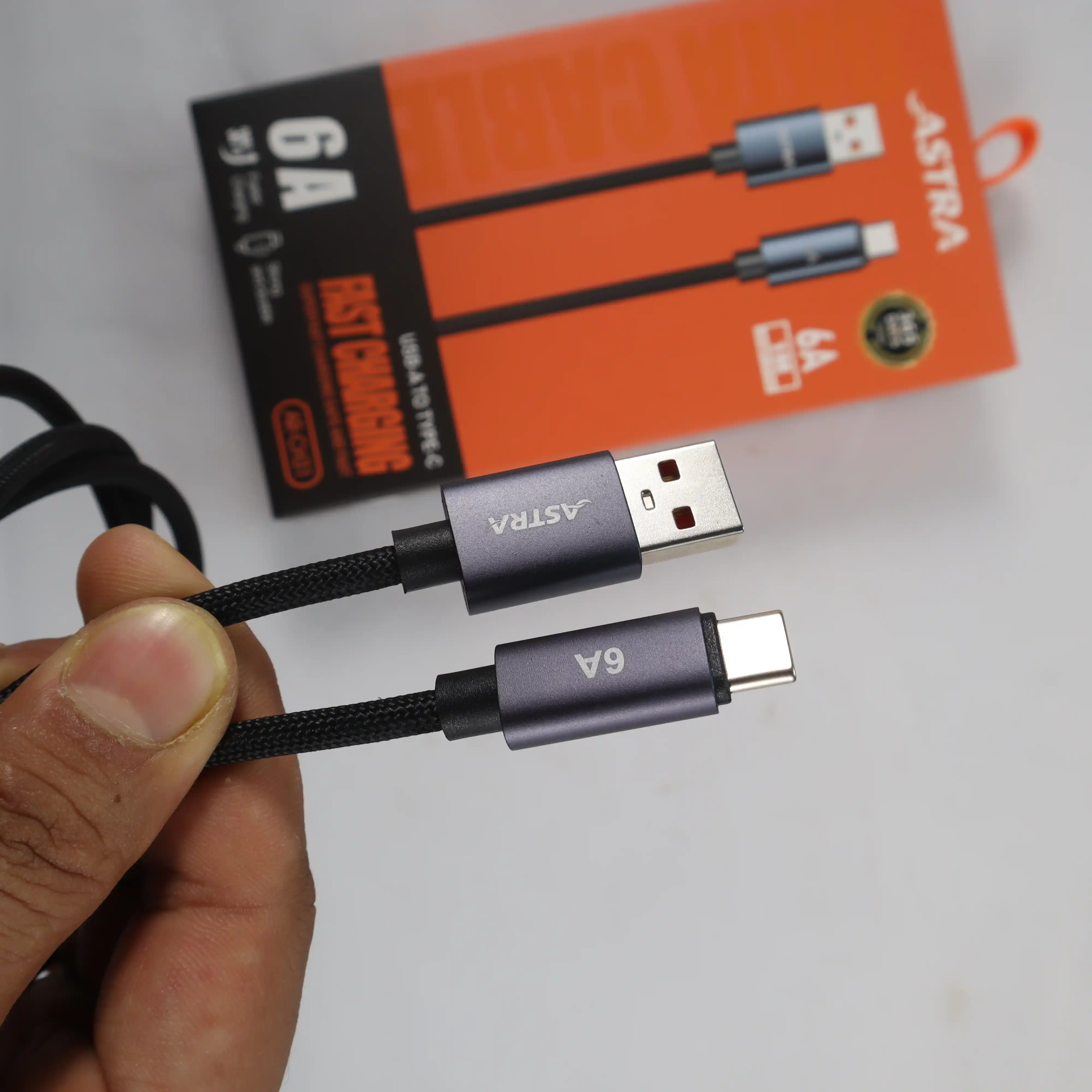 USB-C 6A DATA CABLE  - image 4