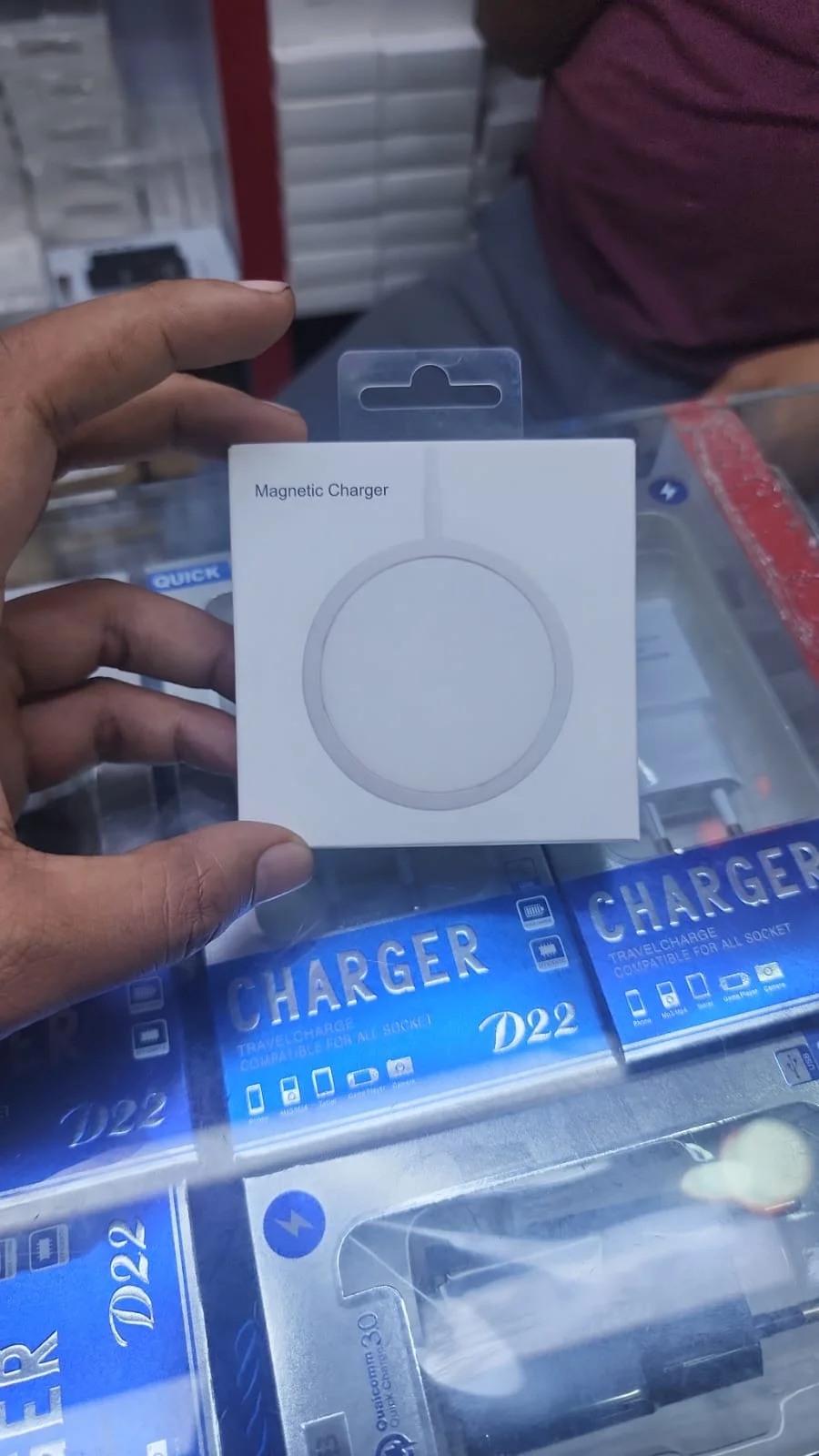 Apple MagSafe Charger - image 2