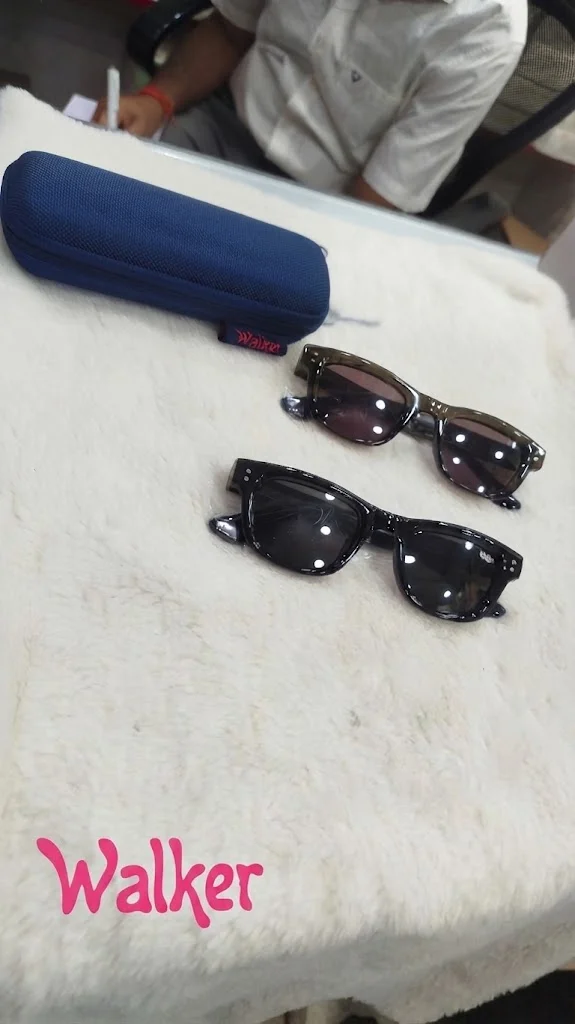 Walker 2563 Handmade UV Protection Sunglasses with Cover - image 2
