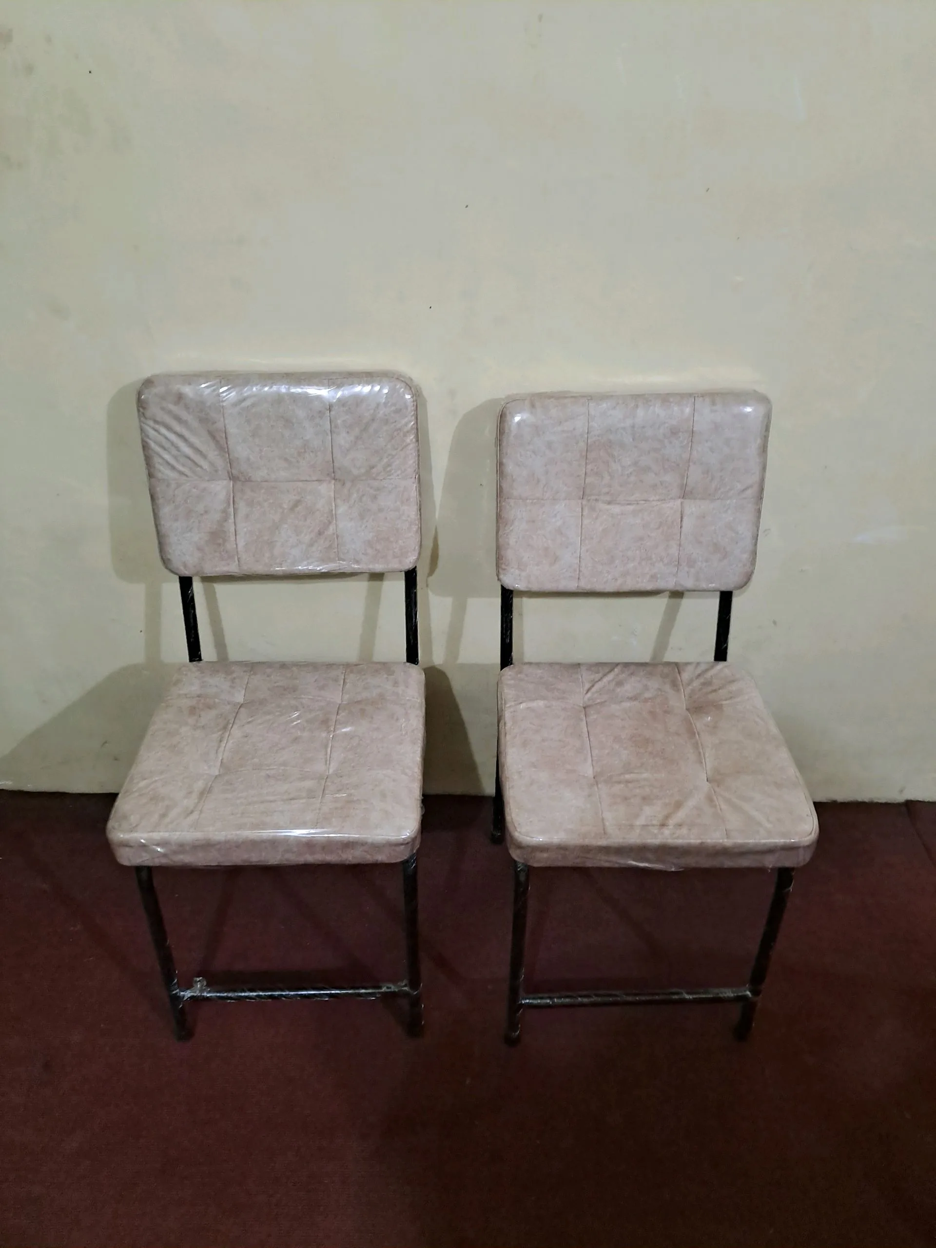 Visitor chair - image 3