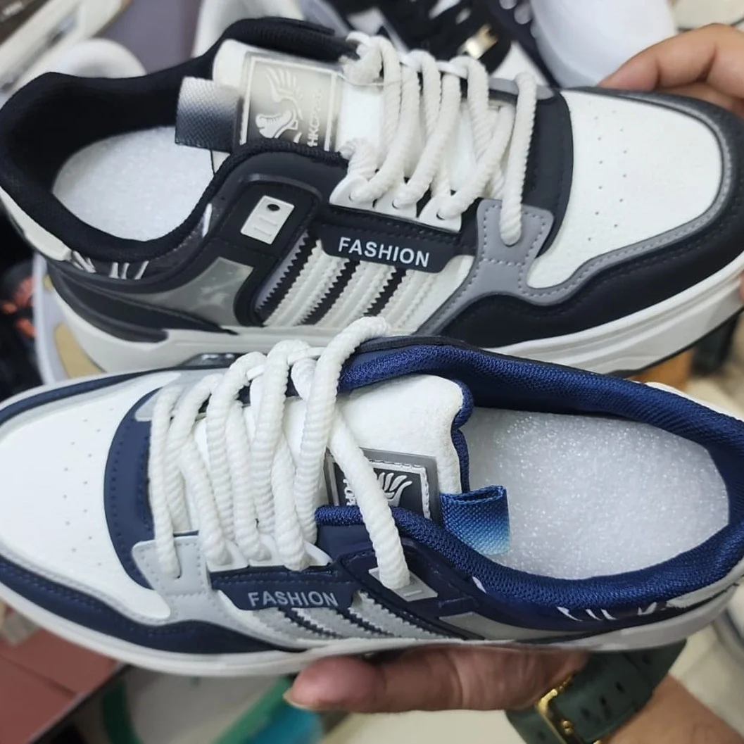 Fashion Sneaker - image 4