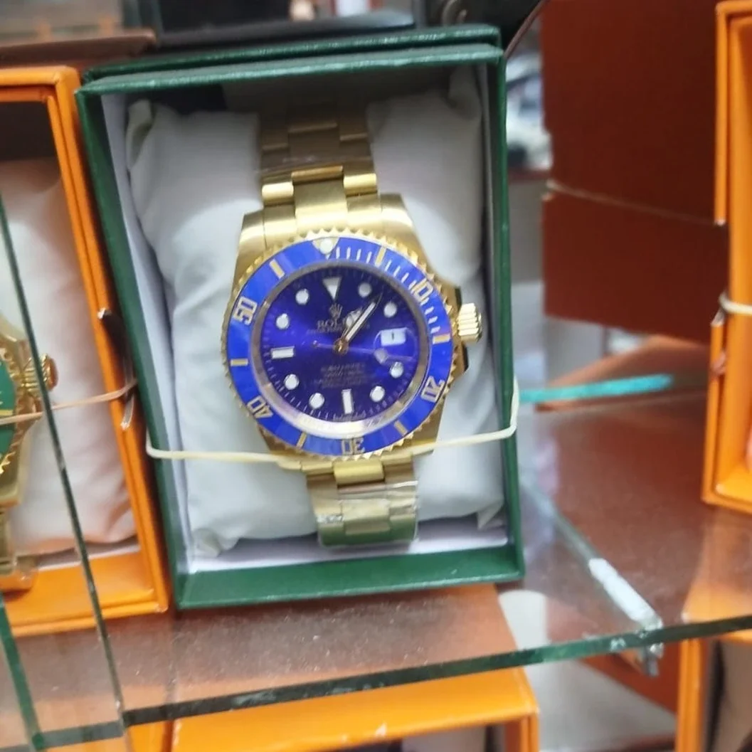 Rolex Oyster Perpetual Date Submariner - image 4