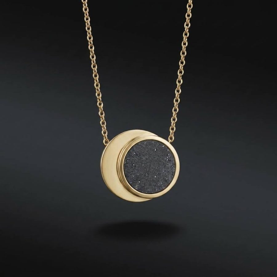 Lunar pendant