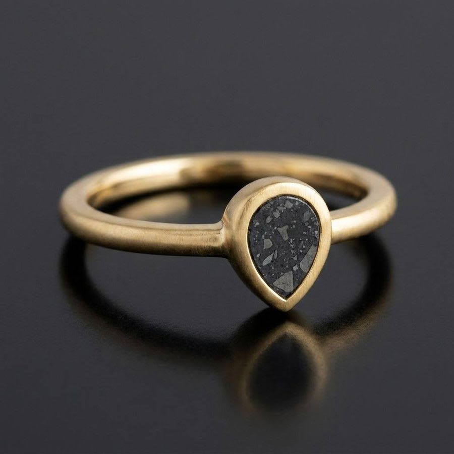 Lunar signet ring