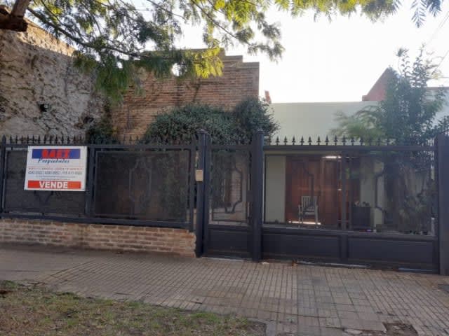 Casa 3 ambientesa en venta en Banfield