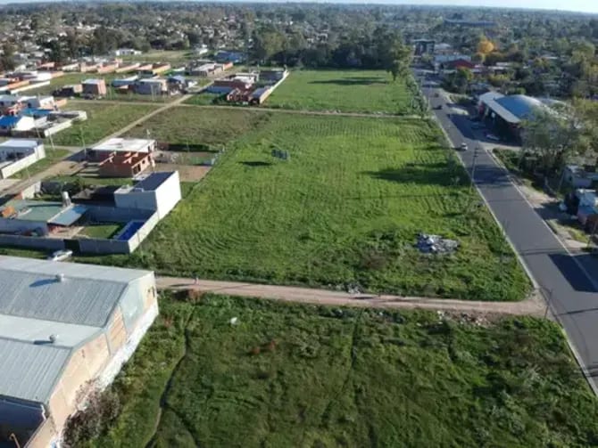 Residencias premium y calles arboladas en Barrio Corimayo, Burzaco