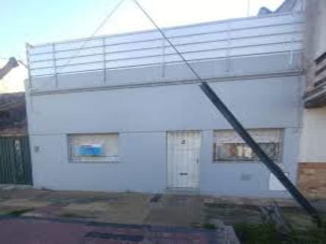 Casa de 5 ambientes en vente en Lanús Este