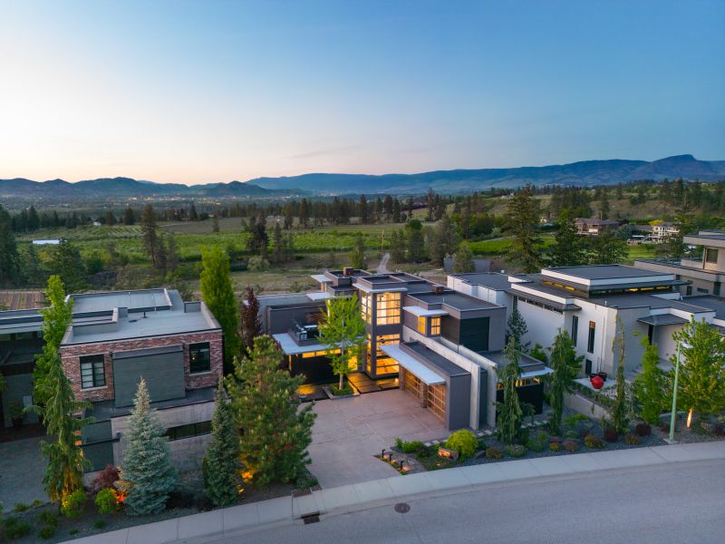 1076 Westpoint Drive, Kelowna, BC