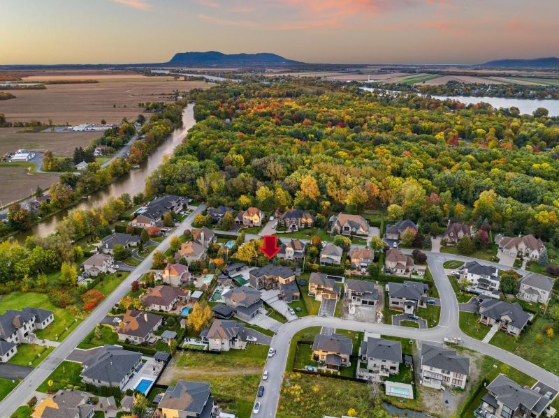 196 Jeanne-Servignan, Carignan, QC, Canada, Carignan, QC
