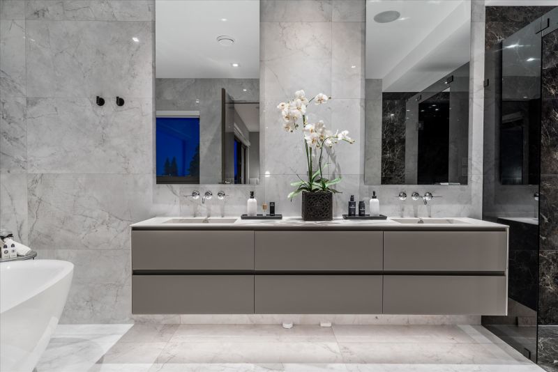 2303 Palmerston Avenue, West Vancouver, BC