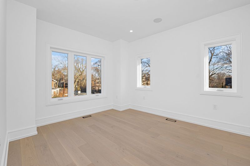 1352 Mount Pleasant Road, Toronto, ON, Canada, Toronto, ON