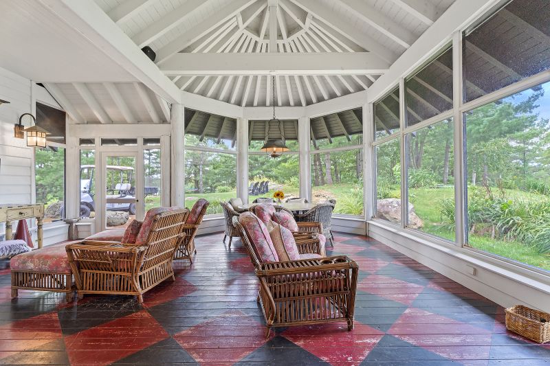 1 Onaway Island R21, Muskoka Lakes, ON