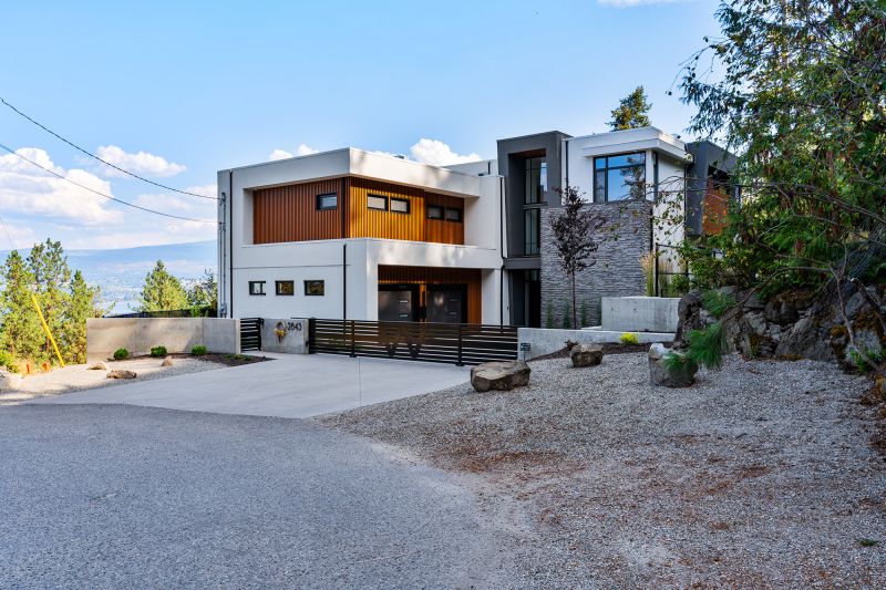 2843 Lakeridge Road, West Kelowna, BC