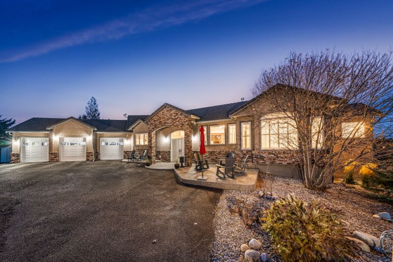 27 Corral View, Calgary, AB
