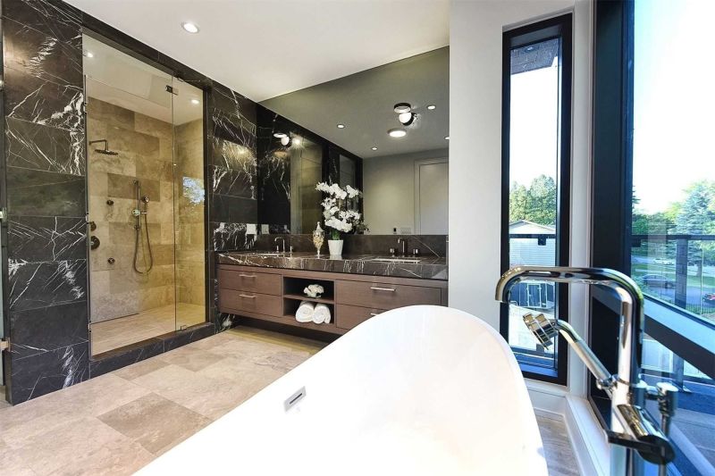 4042 Apple Valley Lane, Burlington, ON