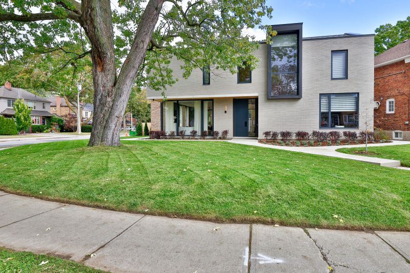 79 Brentcliffe Rd, East York, ON