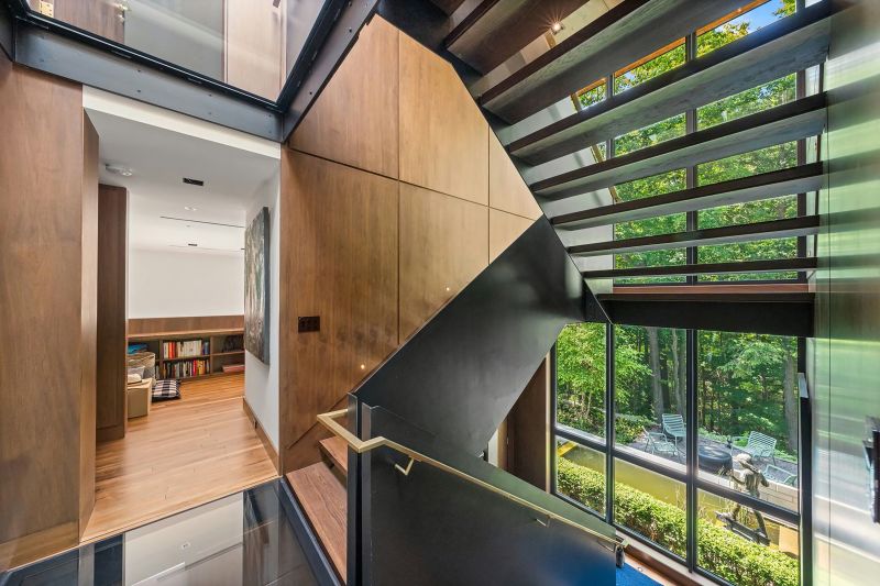 10320 Pine Valley Drive, Woodbridge, ON