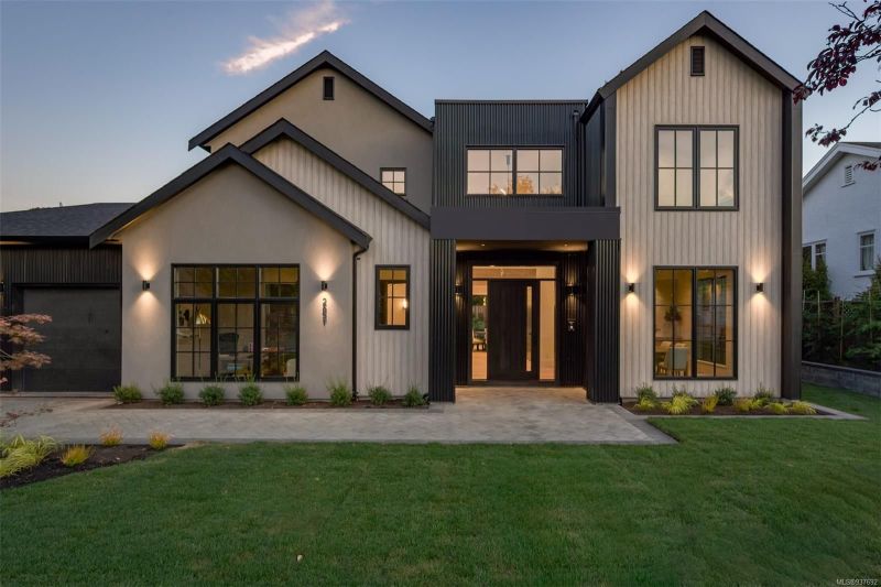 2651 Anscomb Place, Victoria, BC