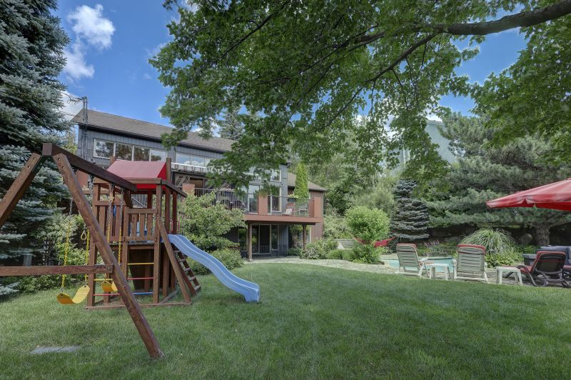 147 Rue Montcalm, Bromont, QC, Canada, Bromont, QC