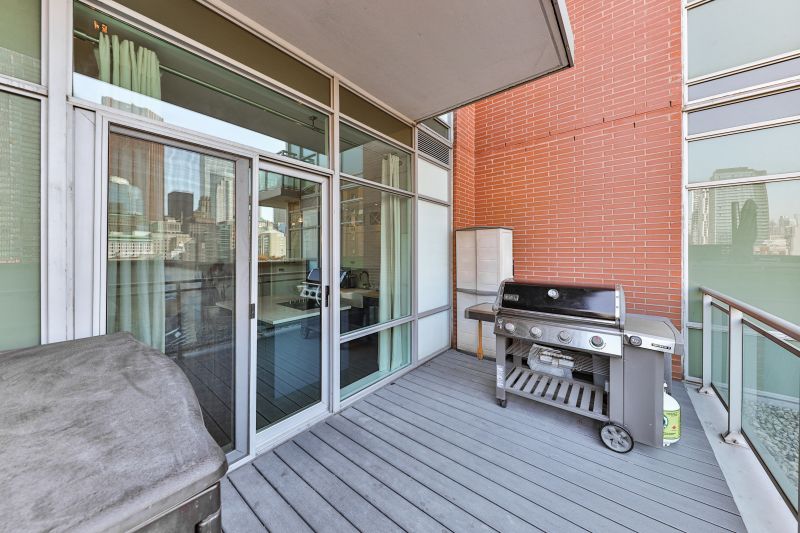 112 George Street #902, Toronto, ON