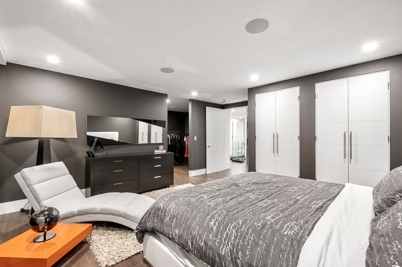 4577 Capilano Road, North Vancouver, BC, Canada, North Vancouver, BC