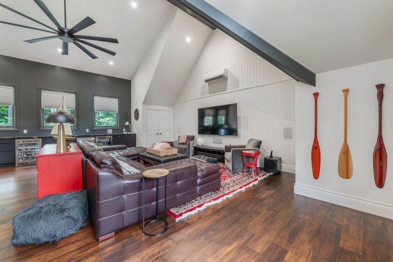 347 East Hart Crescent, Burlington, ON, Canada, Burlington, ON