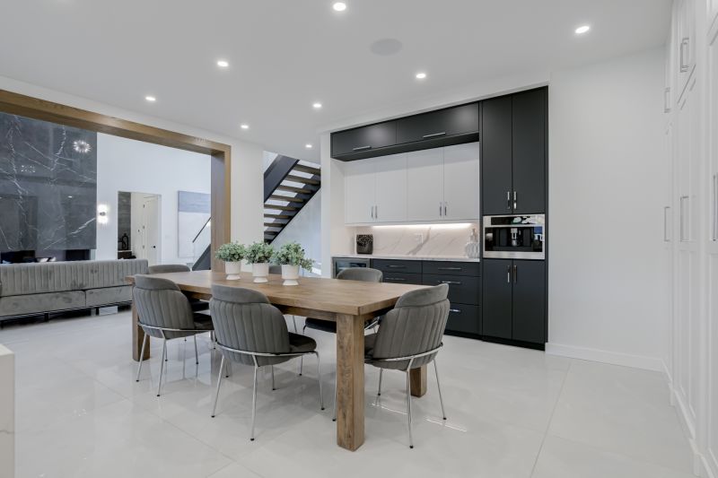 6 Shakespeare Road, Hamilton, ON