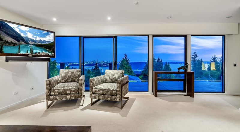 875 Aubeneau Crescent, West Vancouver, BC