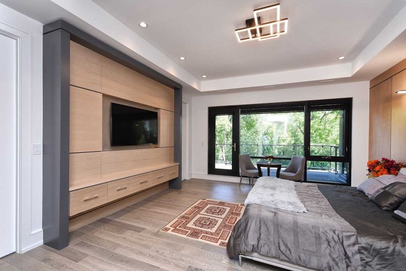 4042 Apple Valley Lane, Burlington, ON